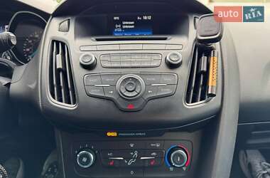 Хэтчбек Ford Focus 2017 в 
