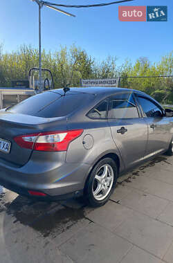 Седан Ford Focus 2013 в 