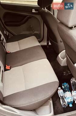 Универсал Ford Focus 2010 в 