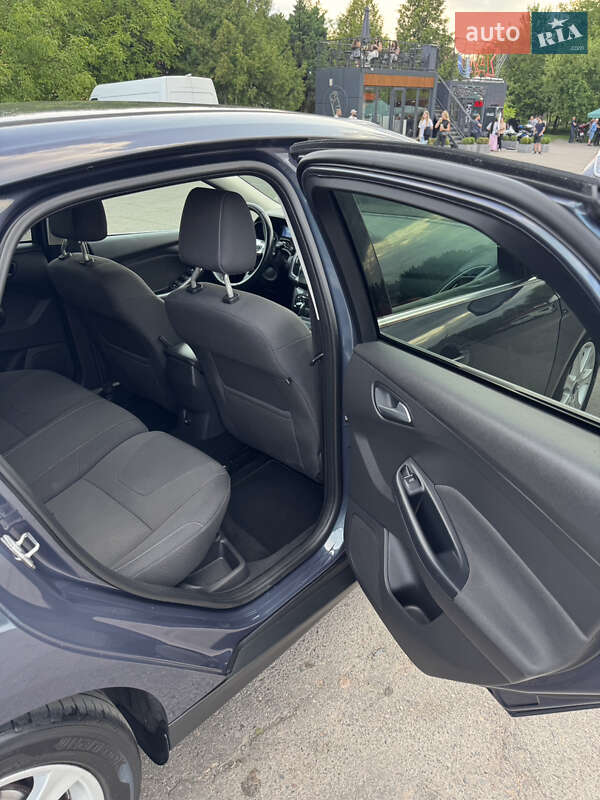 Хэтчбек Ford Focus 2014 в Ровно