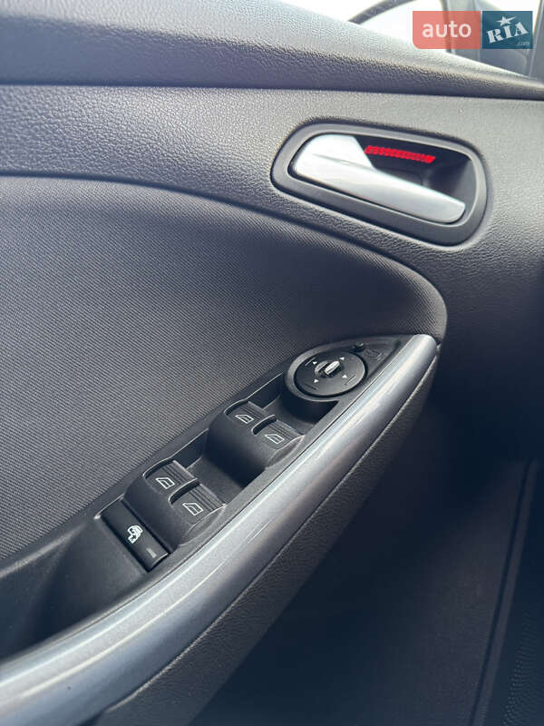 Хэтчбек Ford Focus 2014 в Ровно