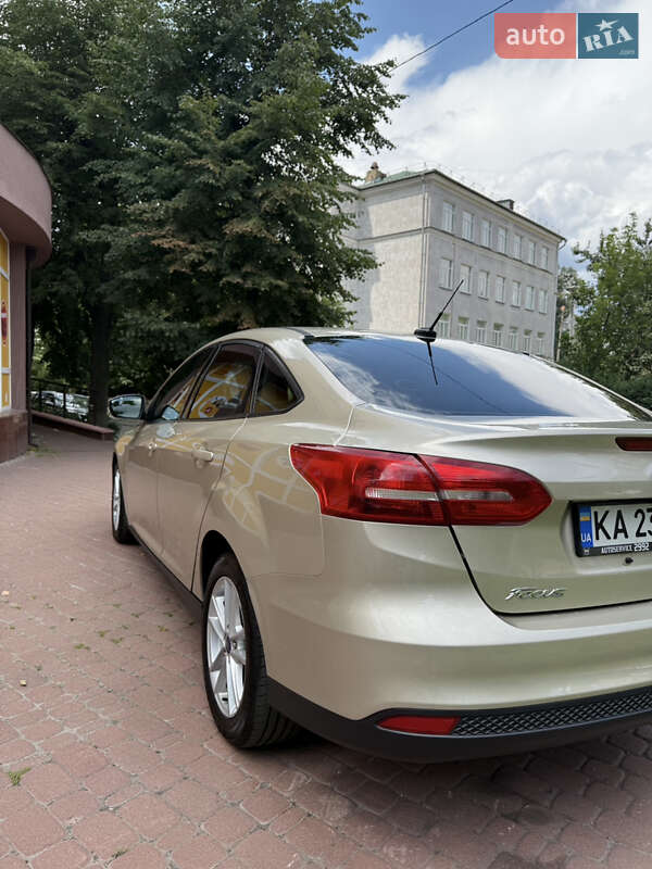 Седан Ford Focus 2018 в Киеве