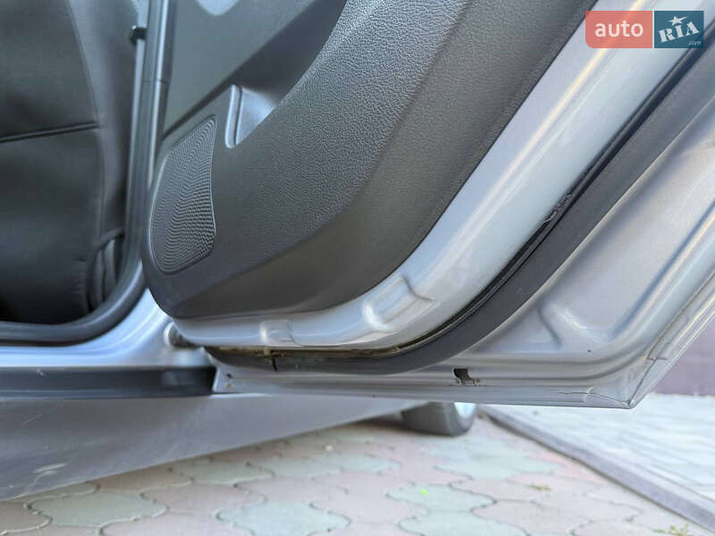 Хэтчбек Ford Focus 2013 в Одессе фото 12 Хэтчбек Ford Focus 2013 в Одессе