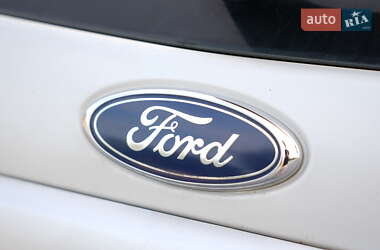 Хетчбек Ford Focus 2007 в 
