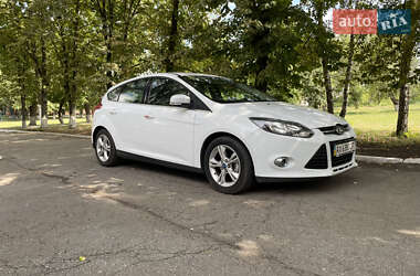 Хэтчбек Ford Focus 2013 в 