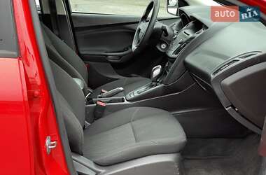 Седан Ford Focus 2015 в 