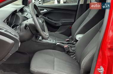 Седан Ford Focus 2015 в 