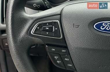 Седан Ford Focus 2015 в 