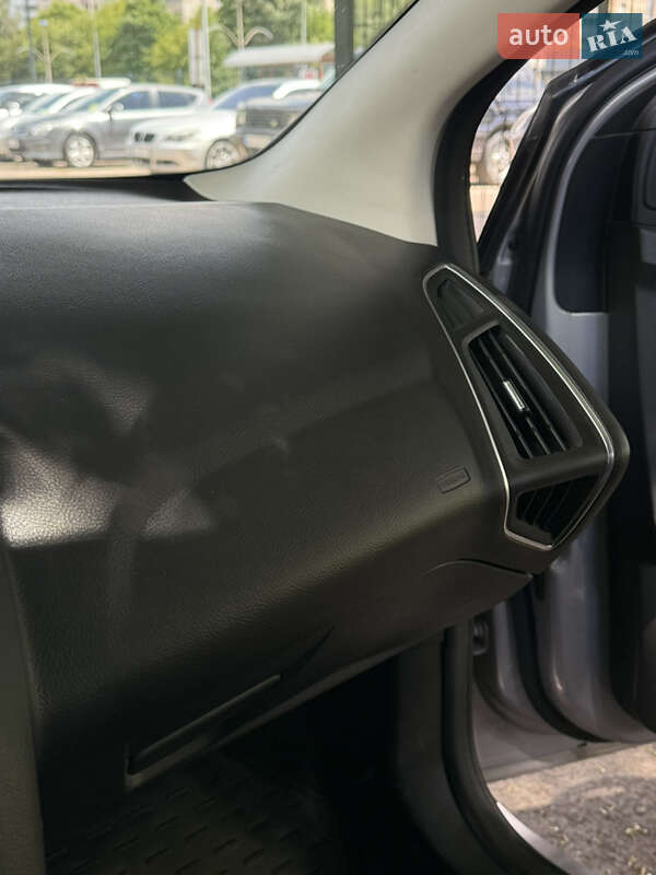 Седан Ford Focus 2013 в Києві