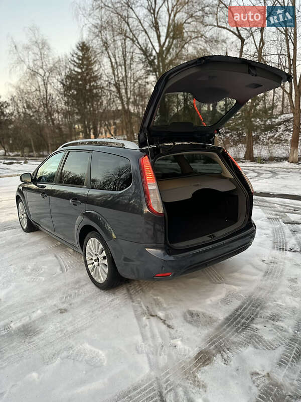 Універсал Ford Focus 2009 в Дрогобичі
