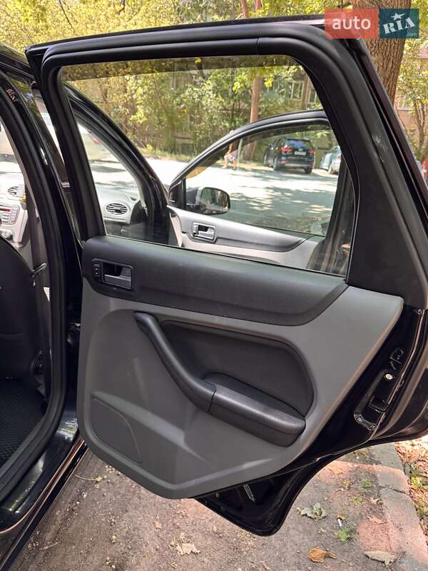 Универсал Ford Focus 2010 в Запорожье