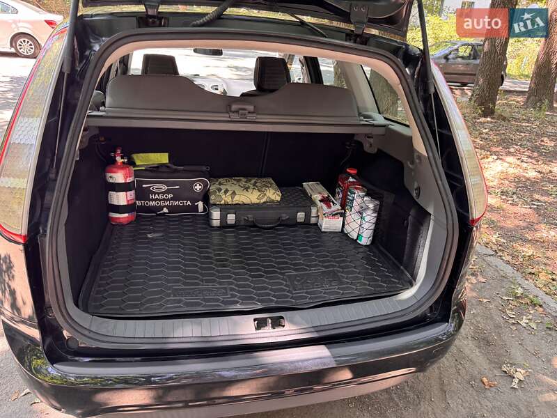 Универсал Ford Focus 2010 в Запорожье