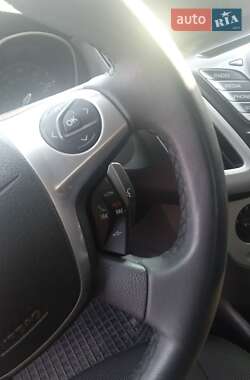 Седан Ford Focus 2013 в 