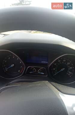 Седан Ford Focus 2013 в 