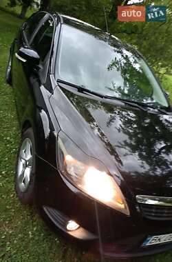 Хэтчбек Ford Focus 2010 в 