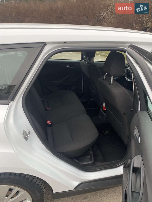 Універсал Ford Focus 2015 в Львові фото 8 Універсал Ford Focus 2015 в Львові