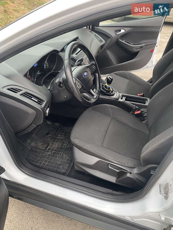 Універсал Ford Focus 2015 в Львові фото 14 Універсал Ford Focus 2015 в Львові