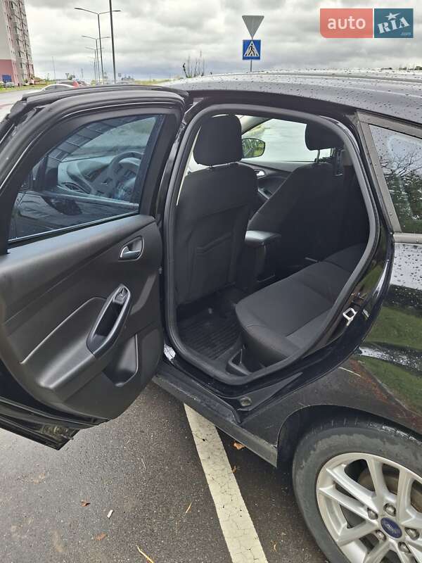 Хэтчбек Ford Focus 2015 в Виннице