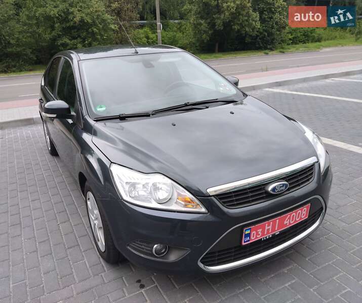 Хэтчбек Ford Focus 2008 в 