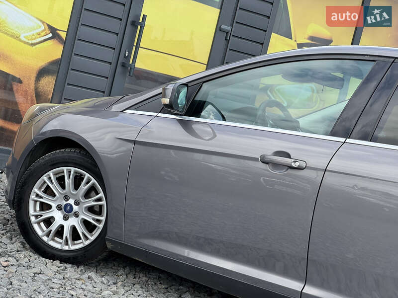 Хэтчбек Ford Focus 2011 в Стрые