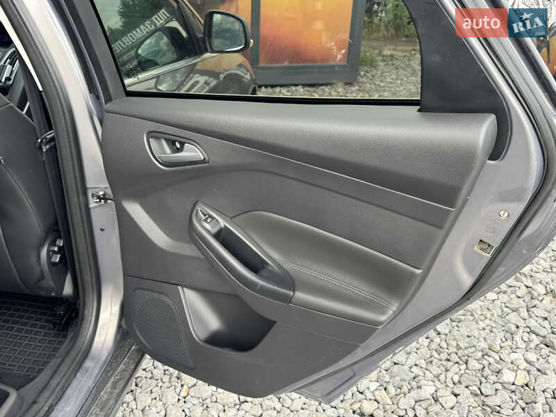 Хэтчбек Ford Focus 2011 в Стрые