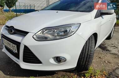 Хэтчбек Ford Focus 2014 в 