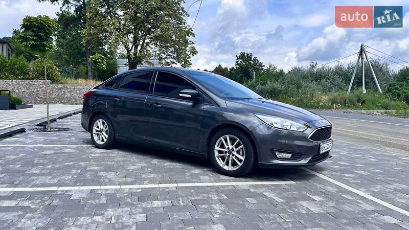 Седан Ford Focus 2016 в Ужгороде