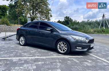 Седан Ford Focus 2016 в 