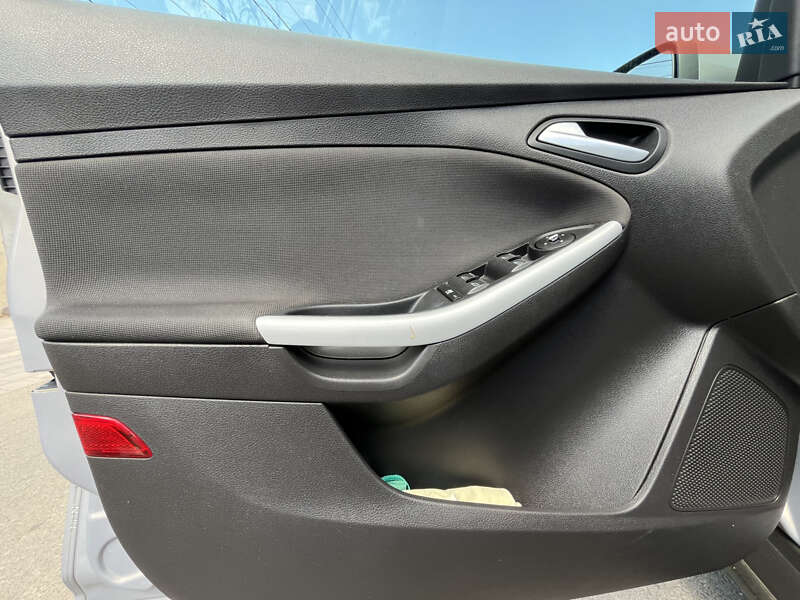 Хэтчбек Ford Focus 2013 в Одессе фото 33 Хэтчбек Ford Focus 2013 в Одессе