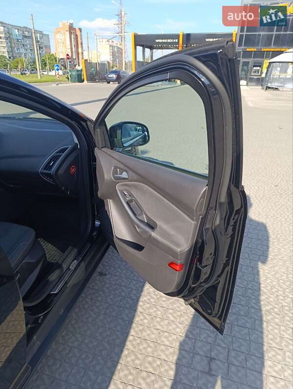 Хэтчбек Ford Focus 2011 в Полтаве