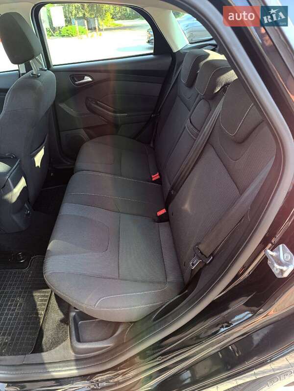 Хэтчбек Ford Focus 2011 в Полтаве