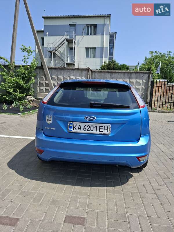 Хэтчбек Ford Focus 2010 в Киеве