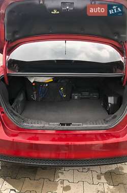 Седан Ford Focus 2012 в 