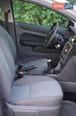 Хэтчбек Ford Focus 2007 в 