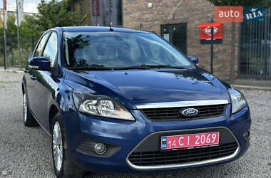Хэтчбек Ford Focus 2009 в 