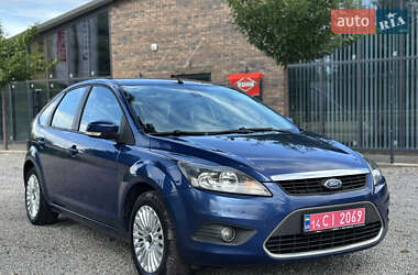 Хэтчбек Ford Focus 2009 в 