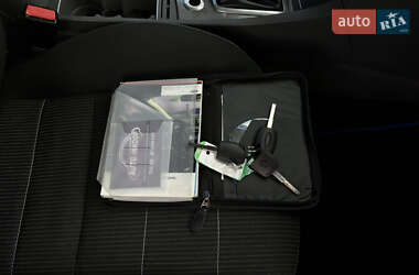 Хэтчбек Ford Focus 2009 в 
