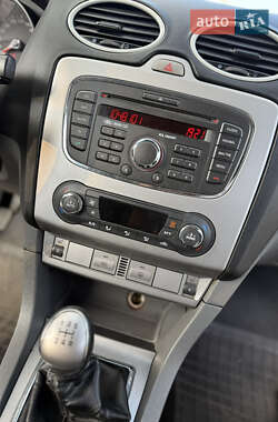 Универсал Ford Focus 2010 в 