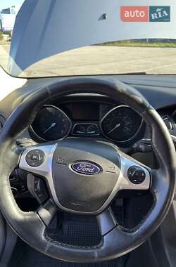 Седан Ford Focus 2013 в 