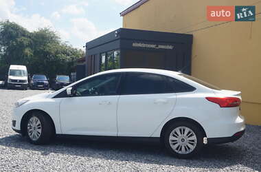Седан Ford Focus 2018 в 