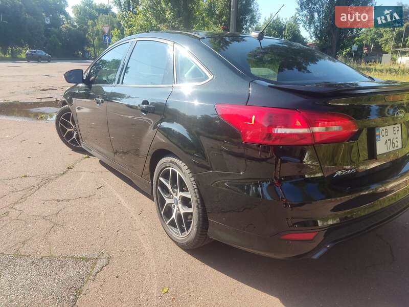Седан Ford Focus 2015 в Чернігові