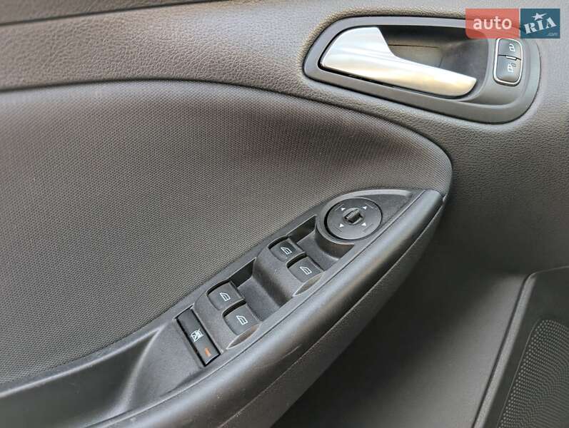 Хэтчбек Ford Focus 2016 в Харькове