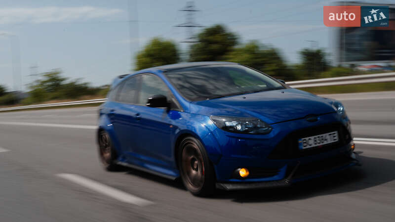 Хэтчбек Ford Focus 2013 в Львове