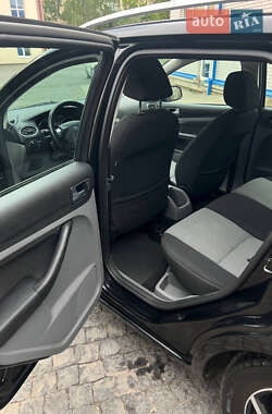 Универсал Ford Focus 2010 в 
