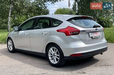 Хэтчбек Ford Focus 2015 в 