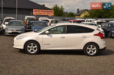 Хэтчбек Ford Focus 2013 в 