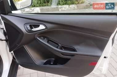 Седан Ford Focus 2017 в 