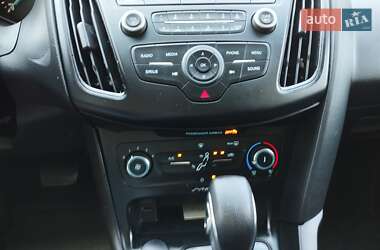 Седан Ford Focus 2017 в 