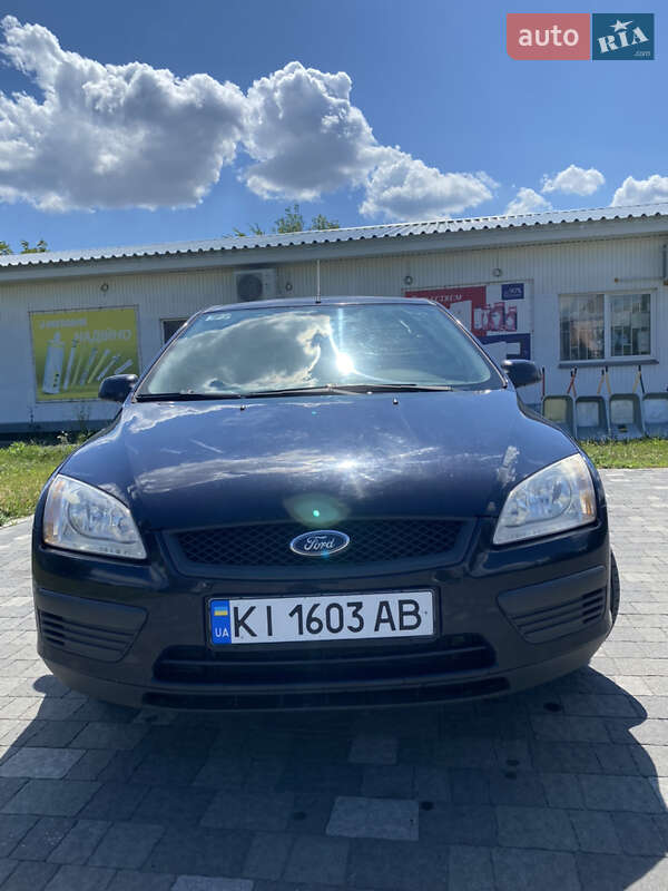 Хэтчбек Ford Focus 2007 в 