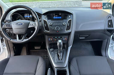 Хэтчбек Ford Focus 2017 в 